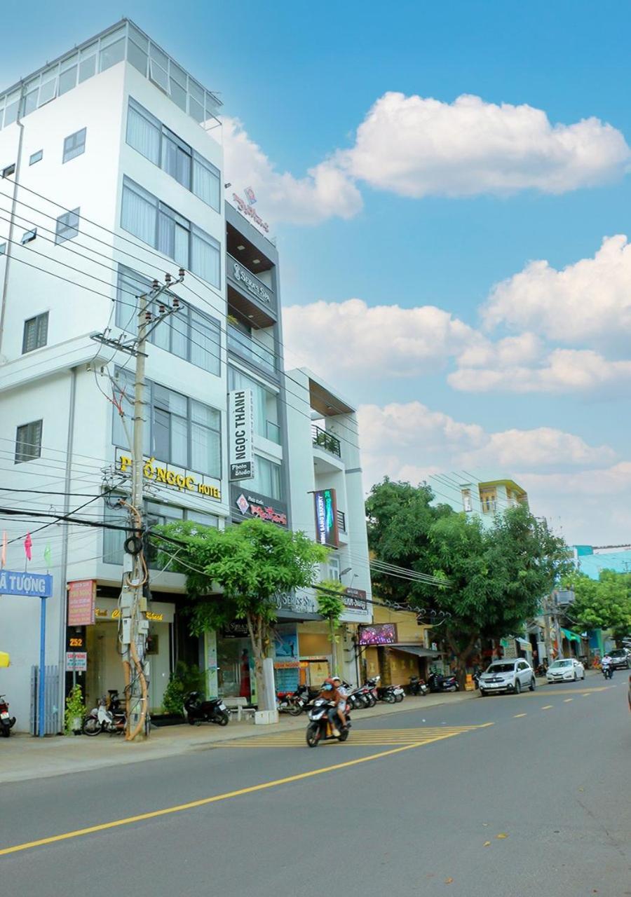 Khach San Pho Ngoc Hotel На Транг Екстериор снимка